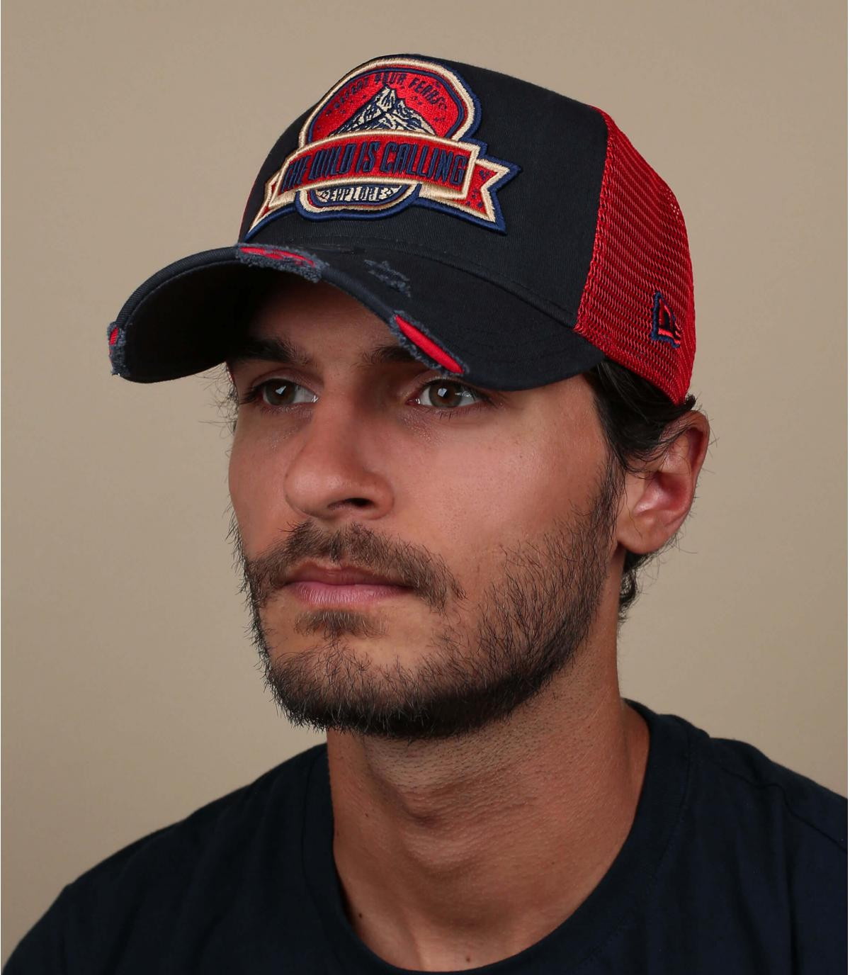 Trucker New Era Cap blau rot Trucker The Wild is Calling navy